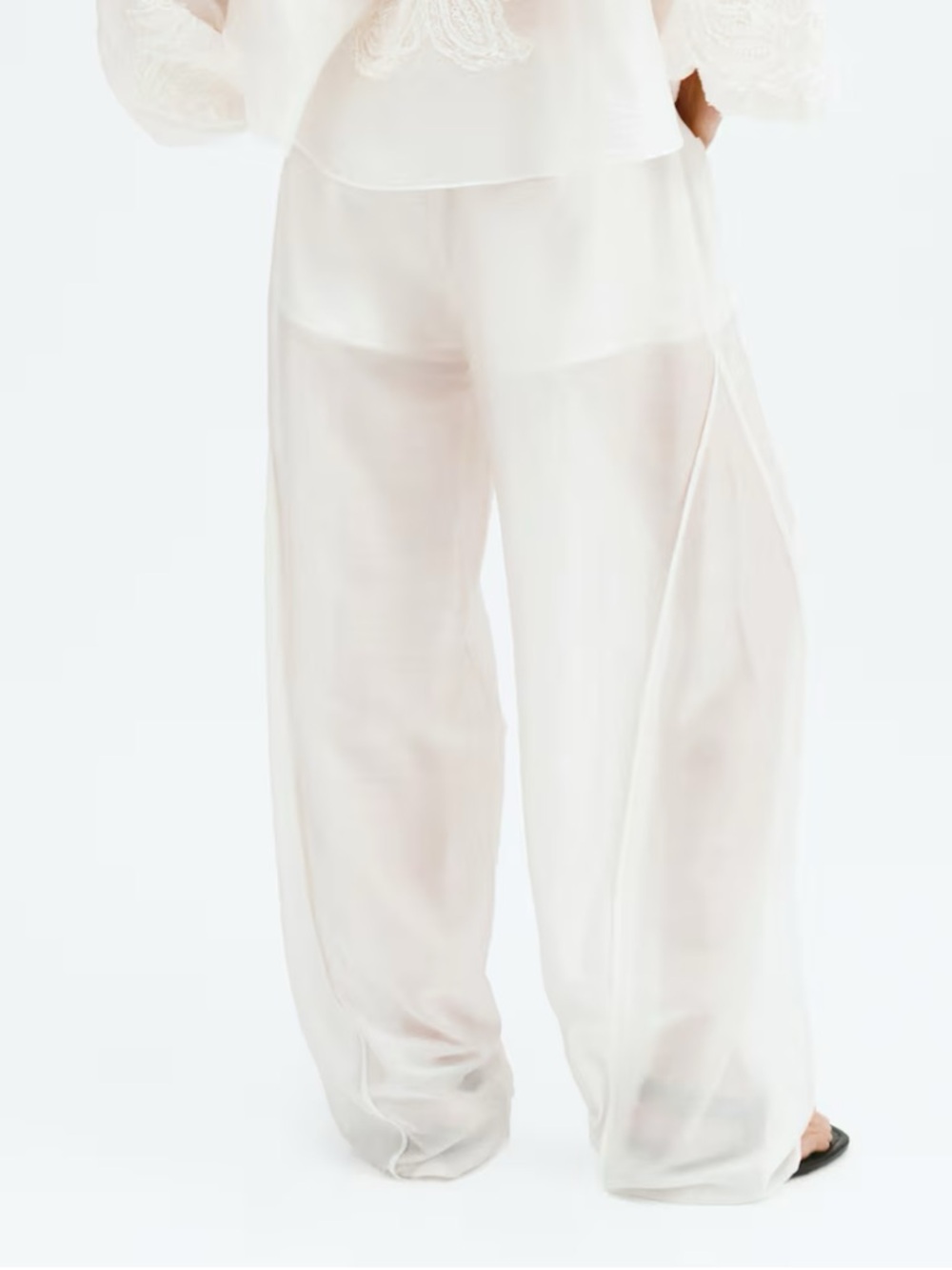 NWT H&M appliqué barrel leg pants - Picture 5 of 7